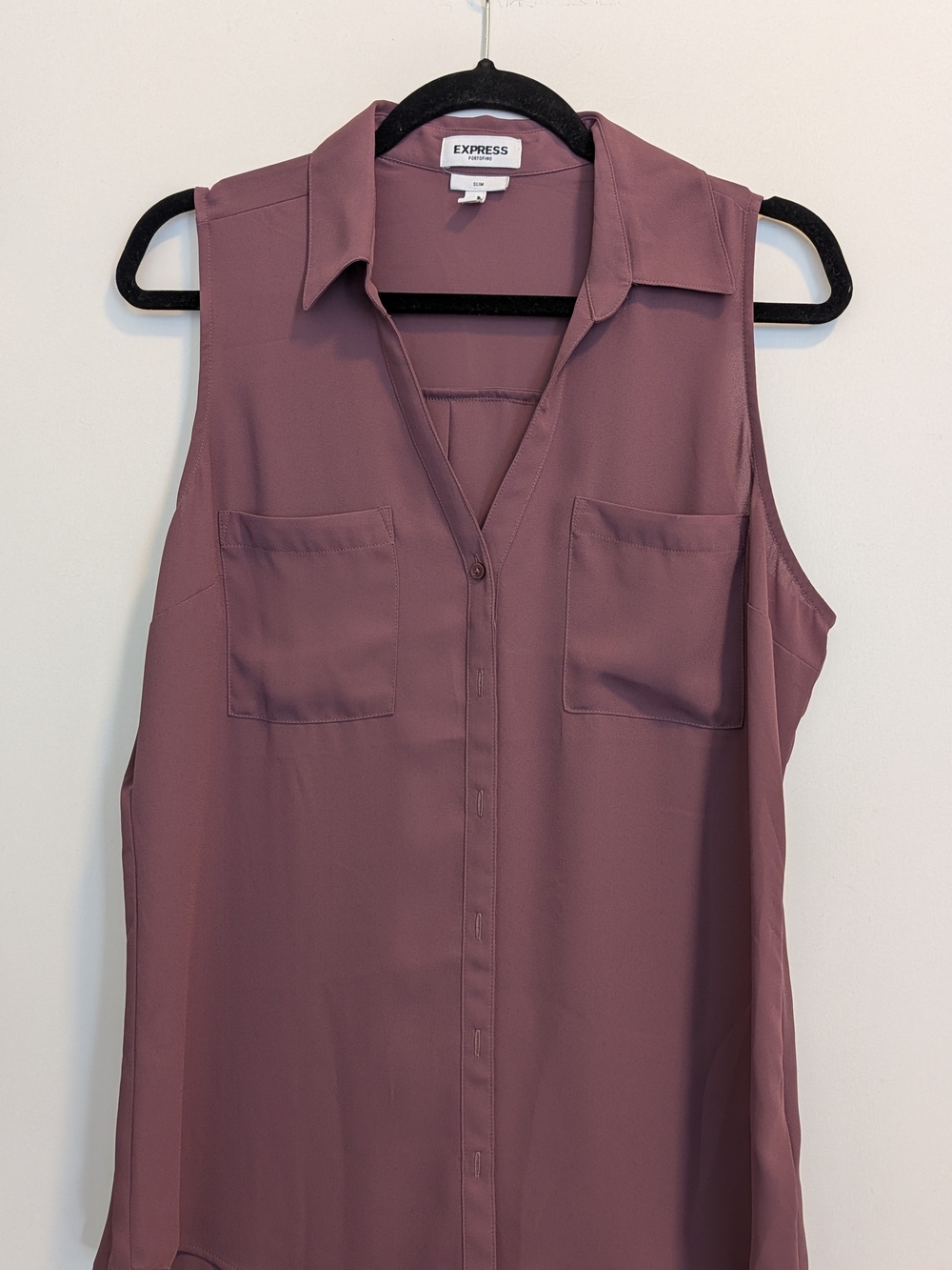 Express Sleeveless Button-Front Blouse in Mauve